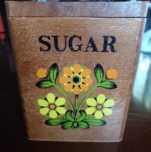 Vintage dovetail wood box